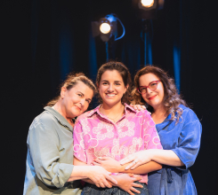 MALO BLAGO MALO BLAGO